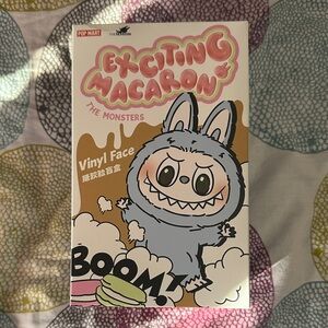 AUTHENTIC Exciting Macaron Labubu - Sea Salt Coconut